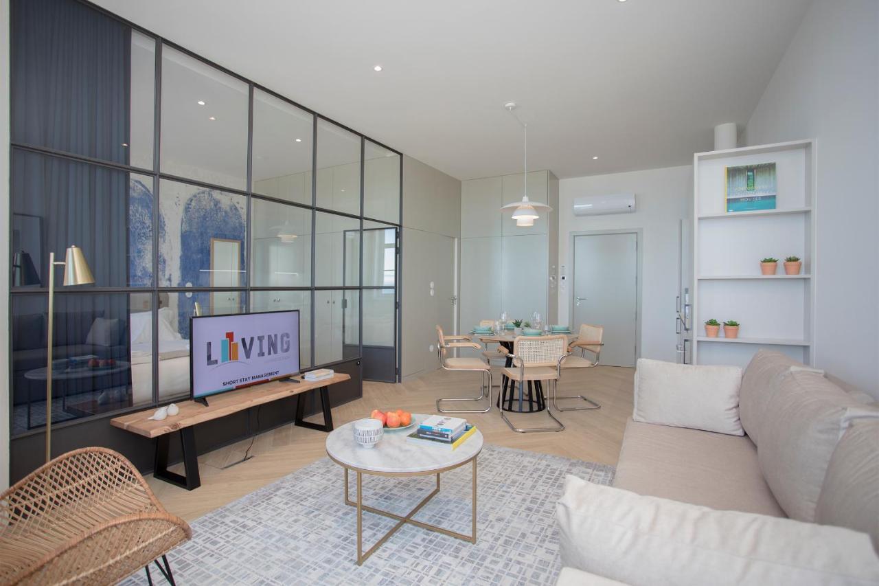 Liiiving In Porto - Luxury Beachfront Apartments Exterior photo