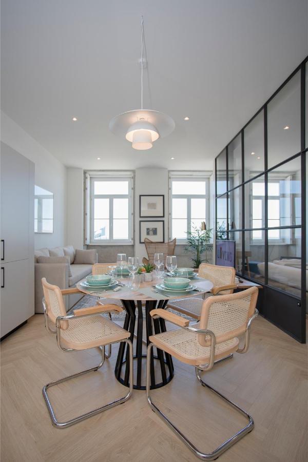 Liiiving In Porto - Luxury Beachfront Apartments Exterior photo