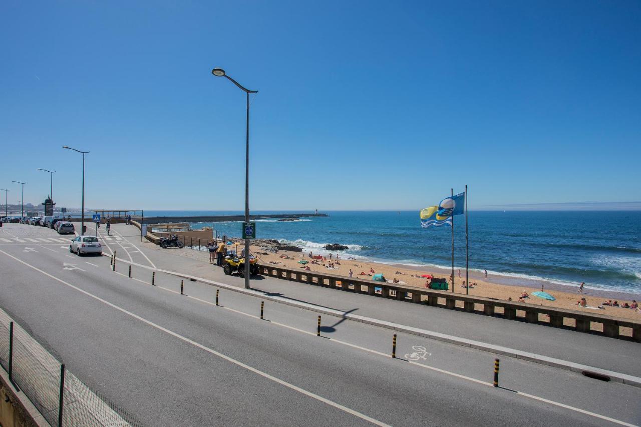 Liiiving In Porto - Luxury Beachfront Apartments Exterior photo