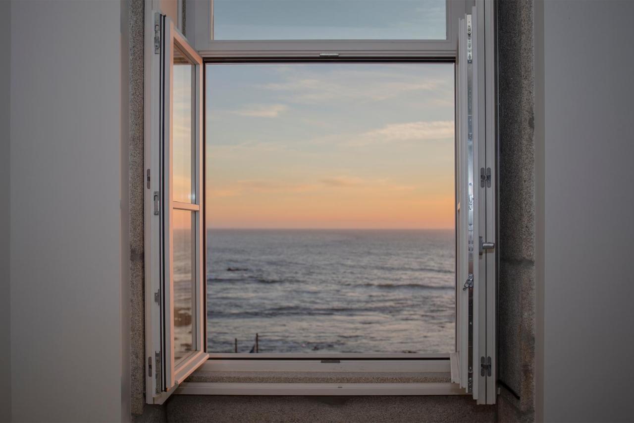 Liiiving In Porto - Luxury Beachfront Apartments Exterior photo