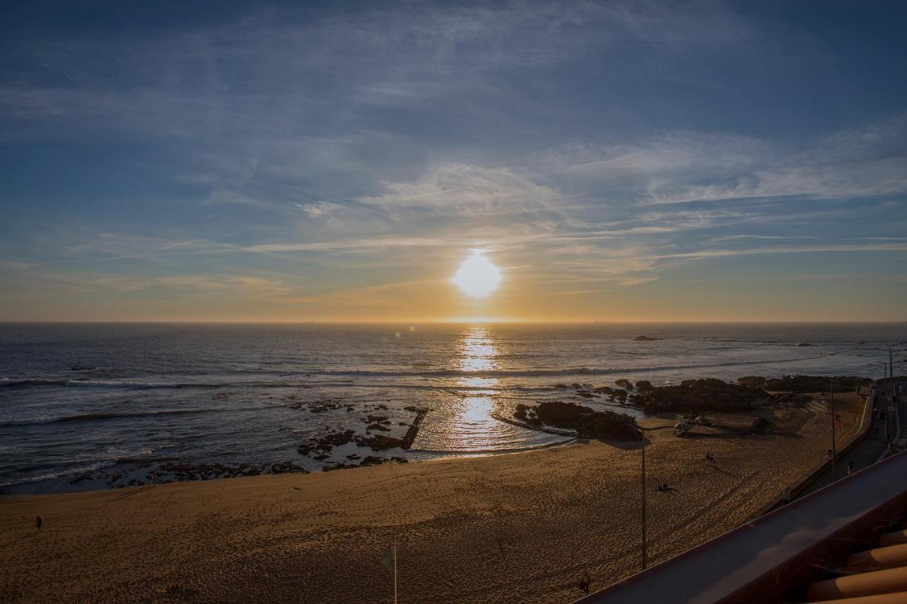 Liiiving In Porto - Luxury Beachfront Apartments Exterior photo