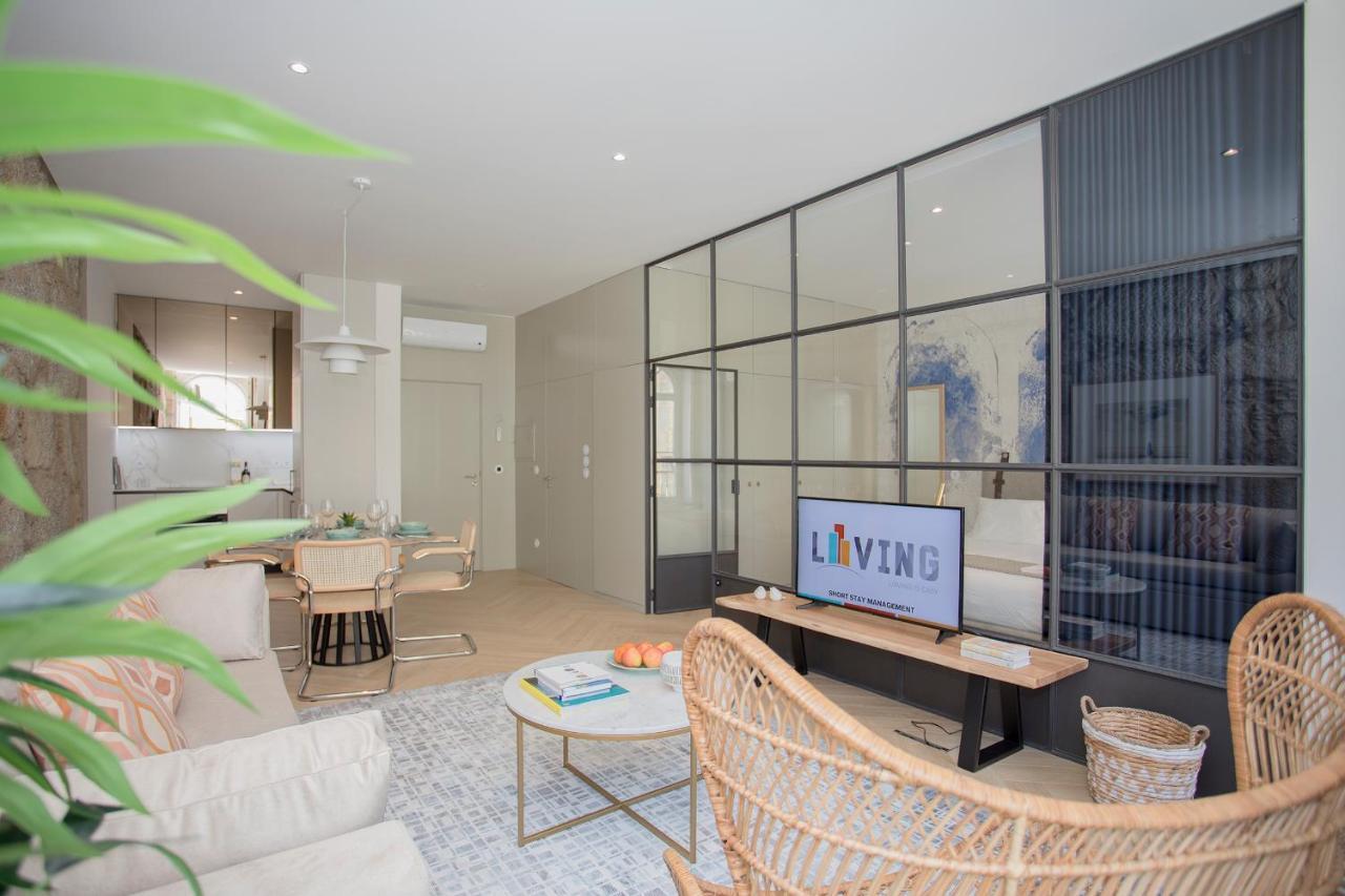 Liiiving In Porto - Luxury Beachfront Apartments Exterior photo