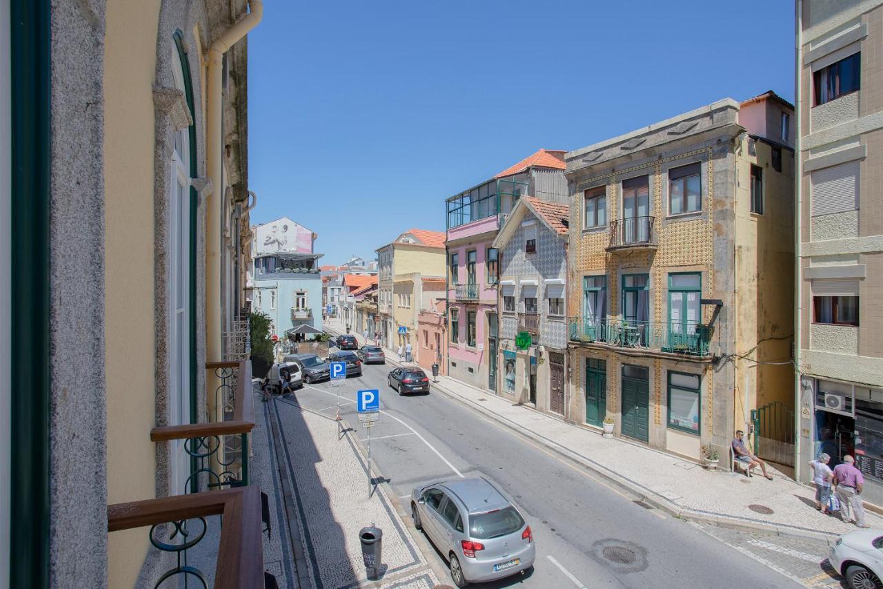 Liiiving In Porto - Luxury Beachfront Apartments Exterior photo