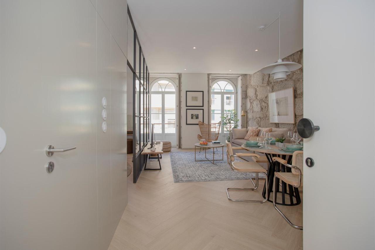 Liiiving In Porto - Luxury Beachfront Apartments Exterior photo