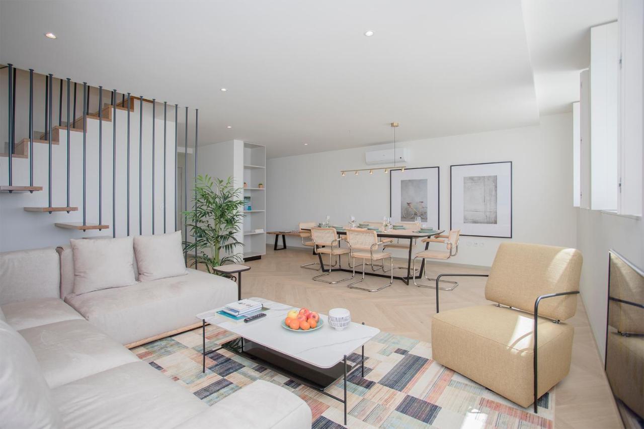 Liiiving In Porto - Luxury Beachfront Apartments Exterior photo